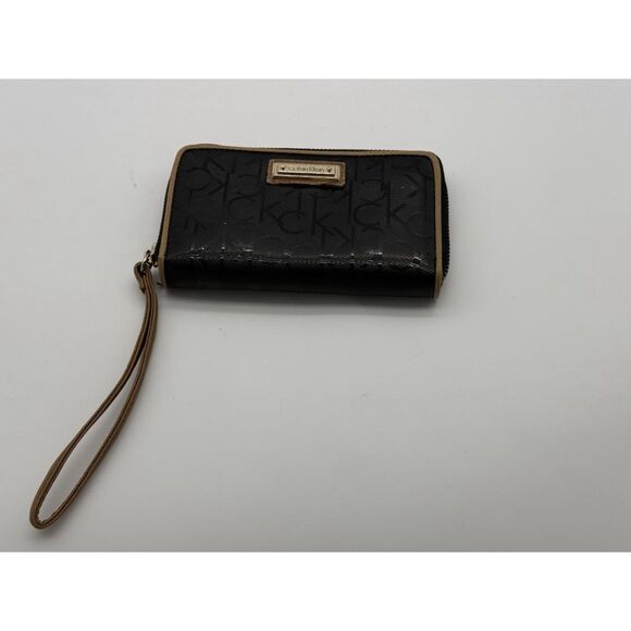 Calvin Klein  black leather wristlet wallet. - Picture 1 of 4